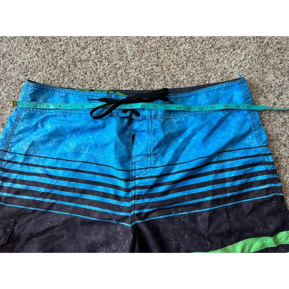 O'Neill MAUI Men's striped swim trunks/board shorts size 38, surfer, skater